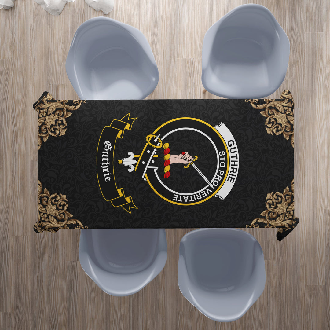 Guthrie Crest Tablecloth - Black Style