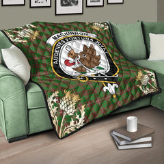 MacKinnon Hunting Modern Tartan Crest Premium Quilt - Gold Thistle Style