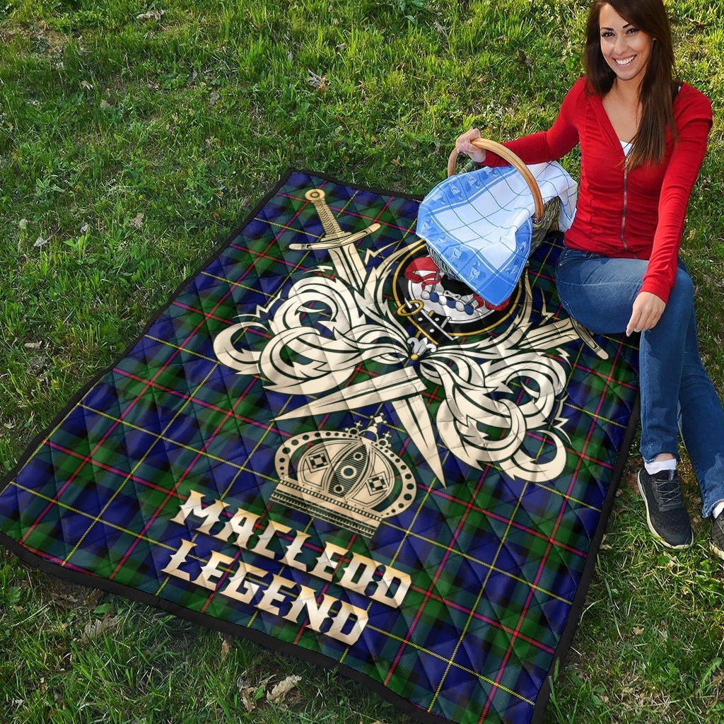 MacLeod of Harris Modern Tartan Crest Legend Gold Royal Premium Quilt