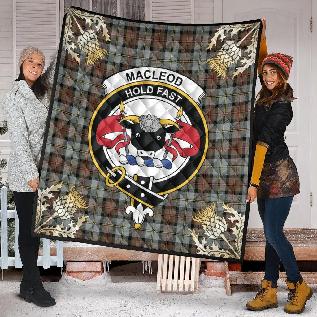 MacLeod of Harris Weathered Tartan Crest Premium Quilt - Gold Thistle Style