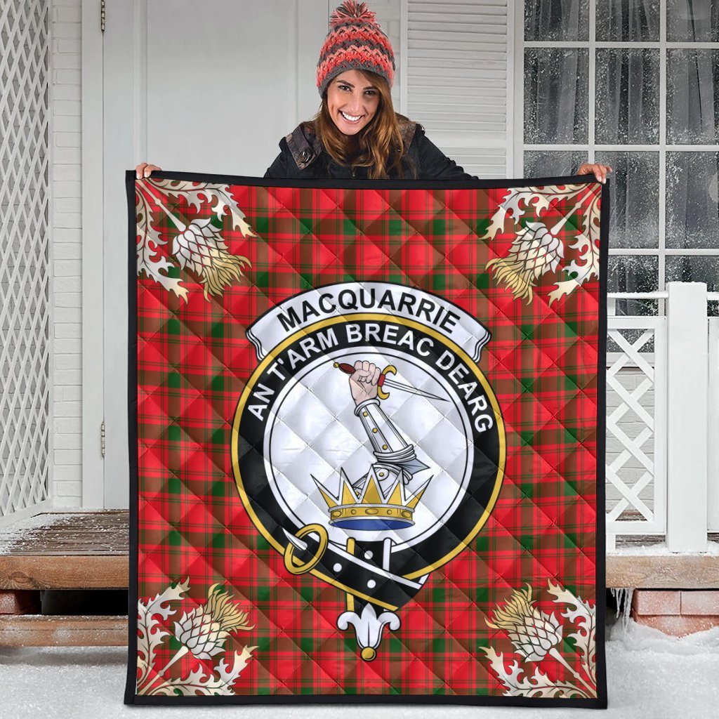 MacQuarrie Modern Tartan Crest Premium Quilt - Gold Thistle Style