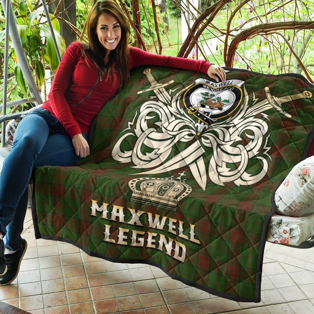 Maxwell Hunting Tartan Crest Legend Gold Royal Premium Quilt