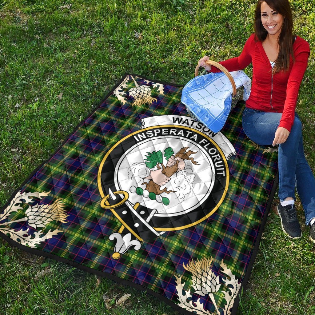 Watson Modern Tartan Crest Premium Quilt - Gold Thistle Style