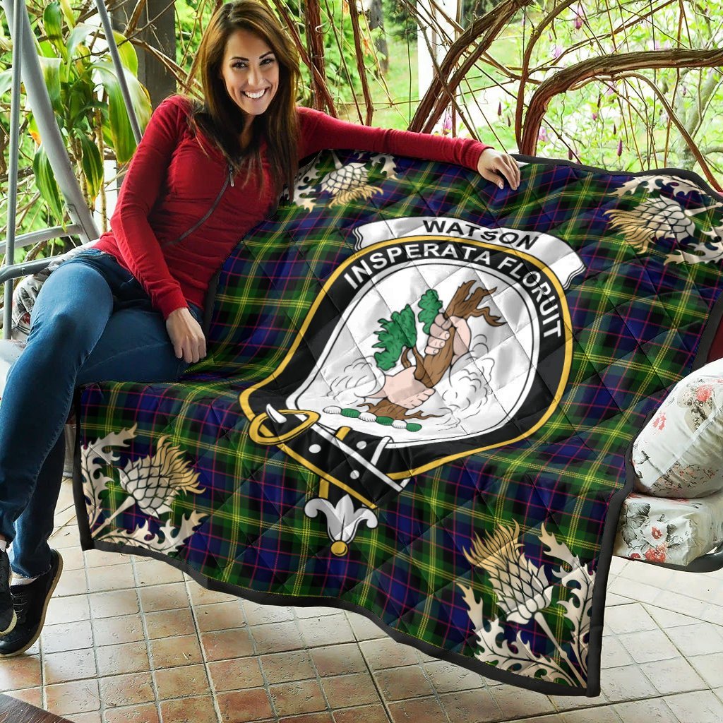 Watson Modern Tartan Crest Premium Quilt - Gold Thistle Style