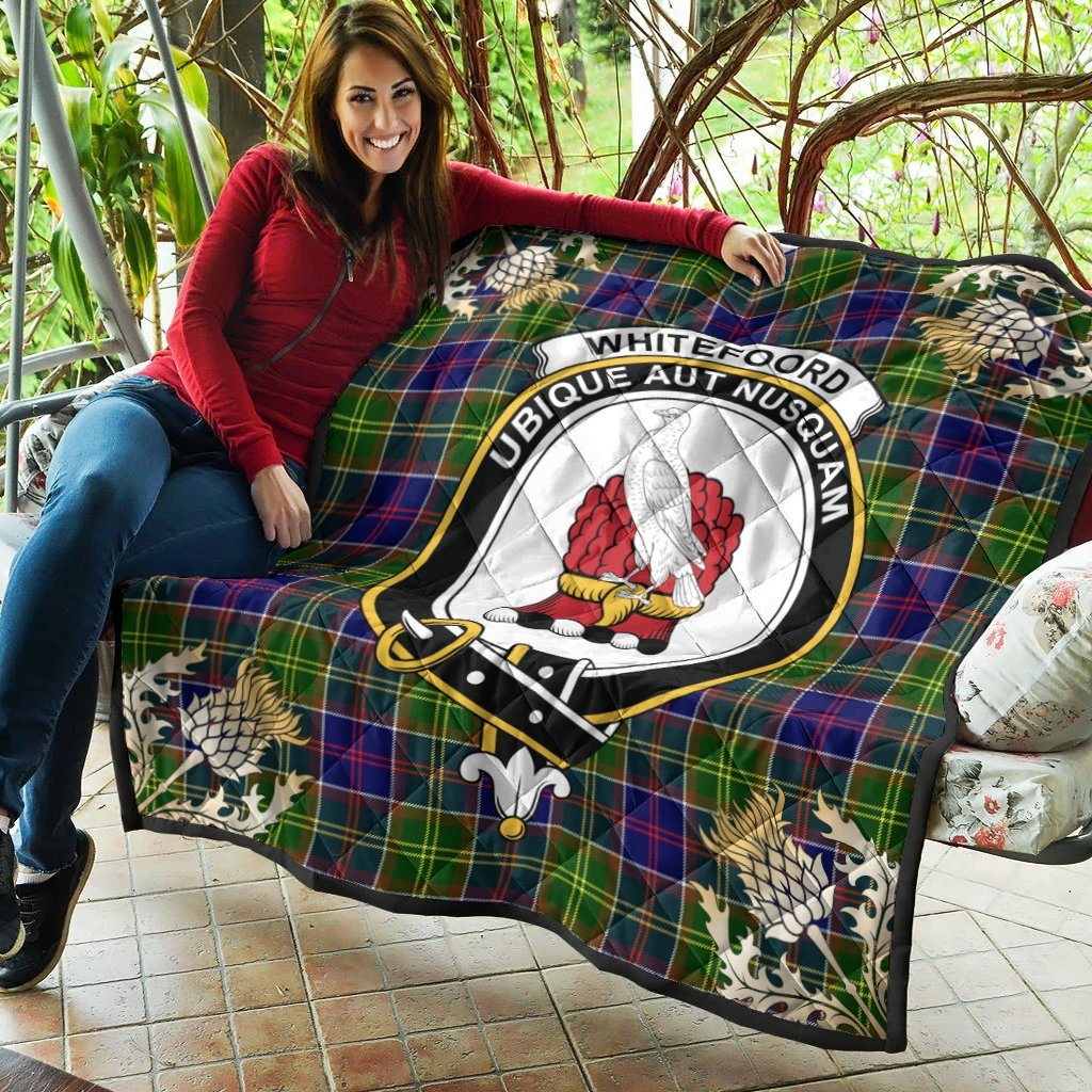 Whitefoord Modern Tartan Crest Premium Quilt - Gold Thistle Style