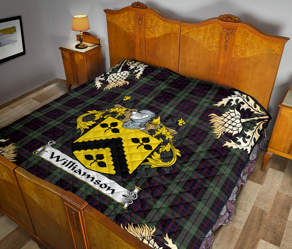 Williamson Tartan Crest Premium Quilt - Gold Thistle Style SP