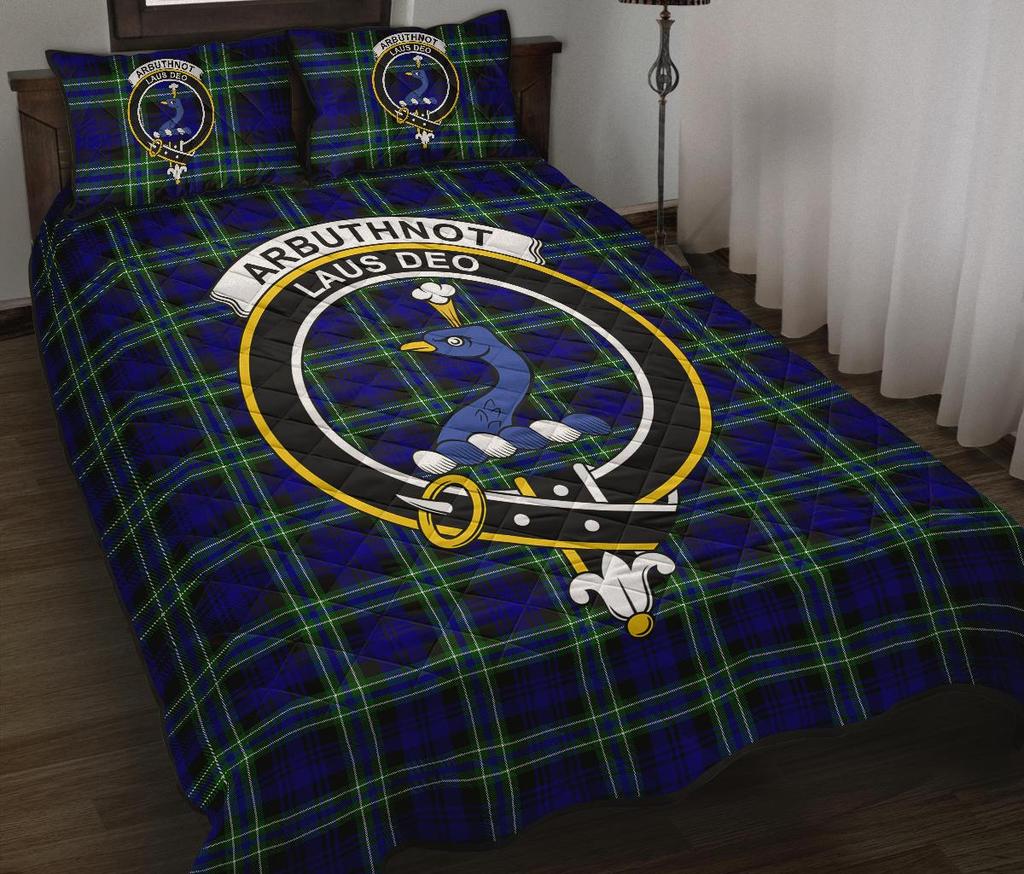 Arbuthnot Modern Tartan Crest Quilt Bed Set