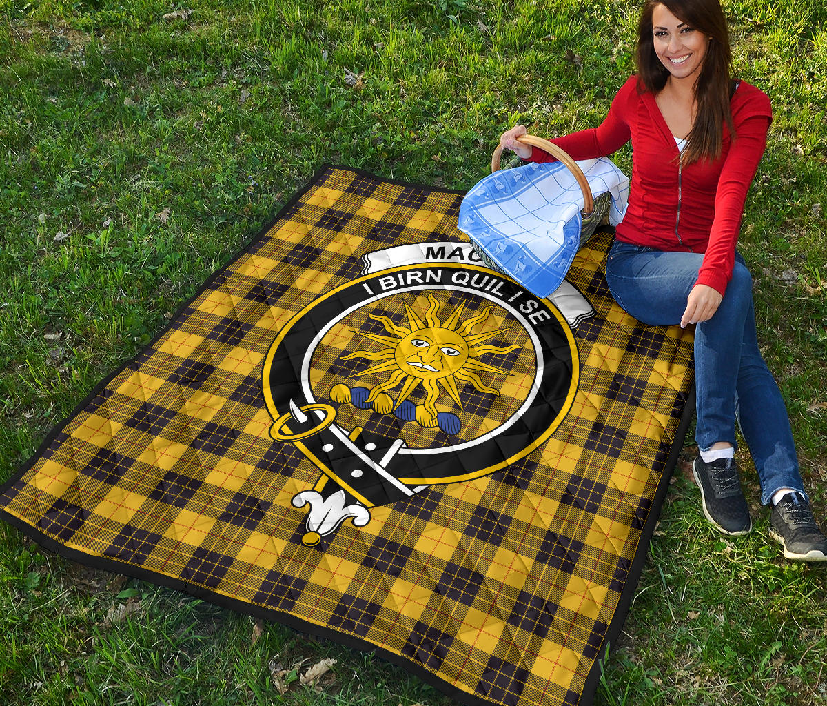 MacLeod of Lewis Ancient Family Tartan Crest Quilt - SP