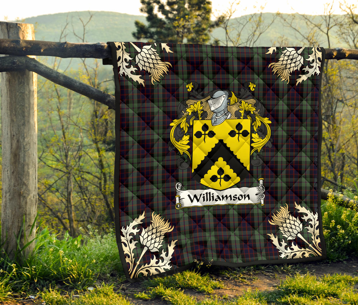 Williamson Tartan Crest Premium Quilt - Gold Thistle Style SP